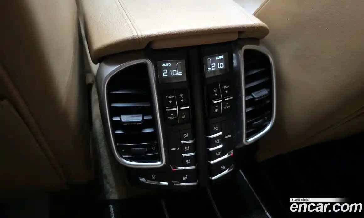 Porsche Cayenne 2015 4.1 гидро в Москве № 165657, фото 17
