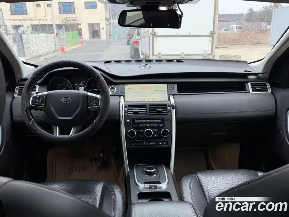 Land Rover Discovery Sport 2017 2.0 гидро в Москве № 166839, фото 8