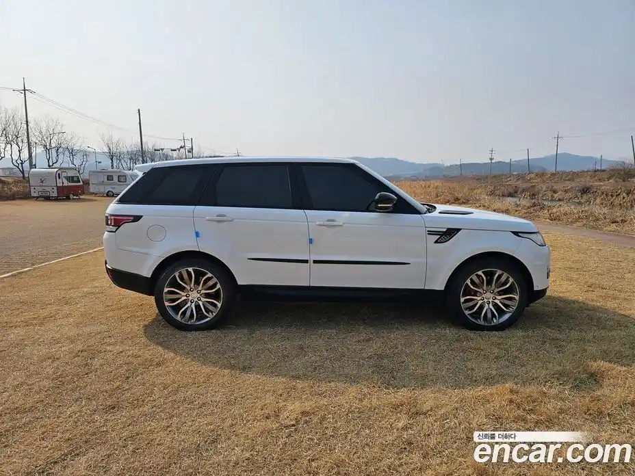 Land Rover Range-Rover Sport 2016 3.0 гидро в Москве № 166914, фото 4