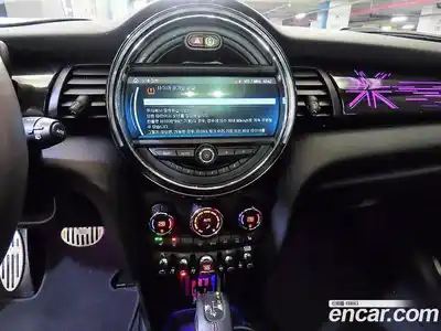 Mini Cooper 2019 2.0 гидро в Москве № 167463, миниатюра 11