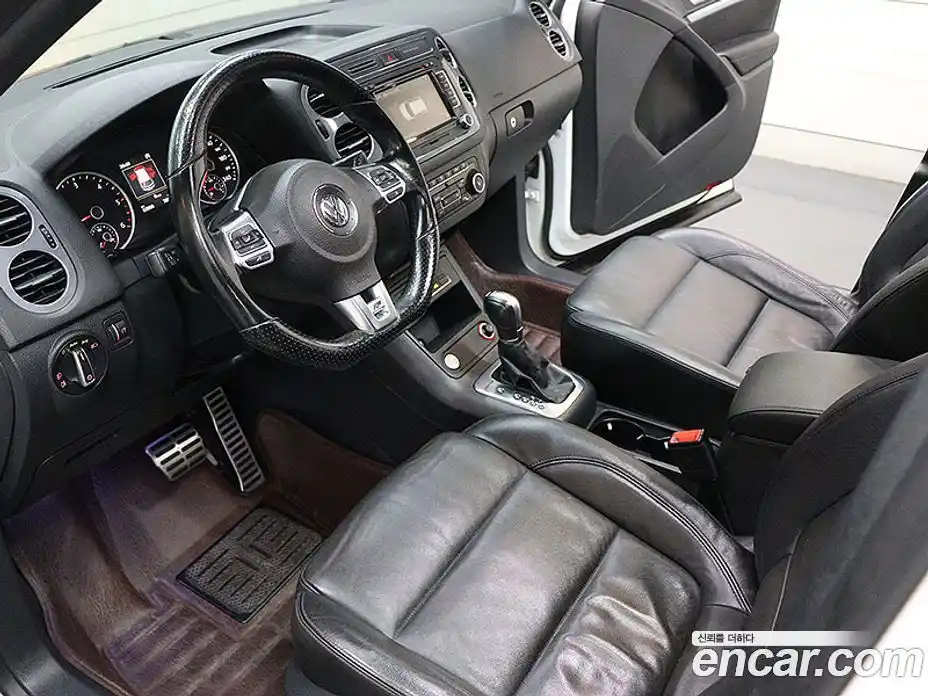 Volkswagen Tiguan 2015 2.0 гидро в Москве № 169220, фото 17