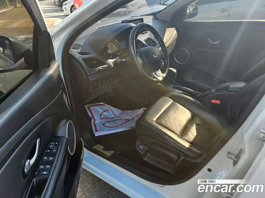 Renault SM3 2017 1.6 гидро в Москве № 186551, фото 7