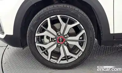 Kia Seltos 2021 1.6 гидро в Москве № 19379, миниатюра 5