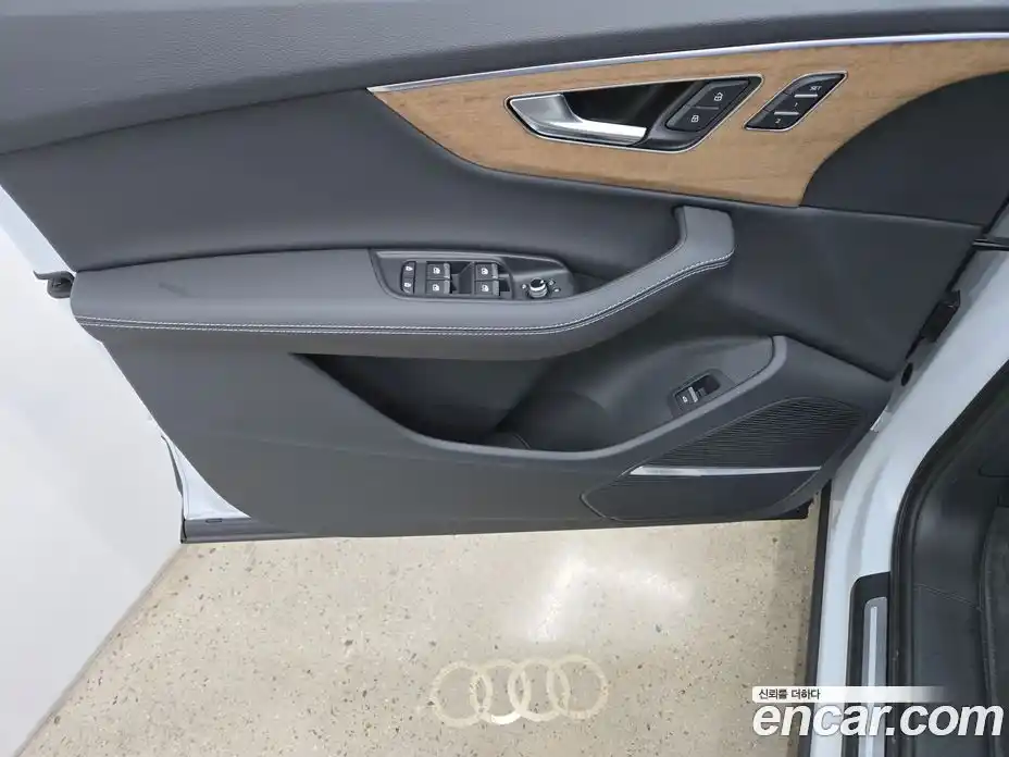 Audi Q7 2025 3.0 гидро в Москве № 765235, фото 15