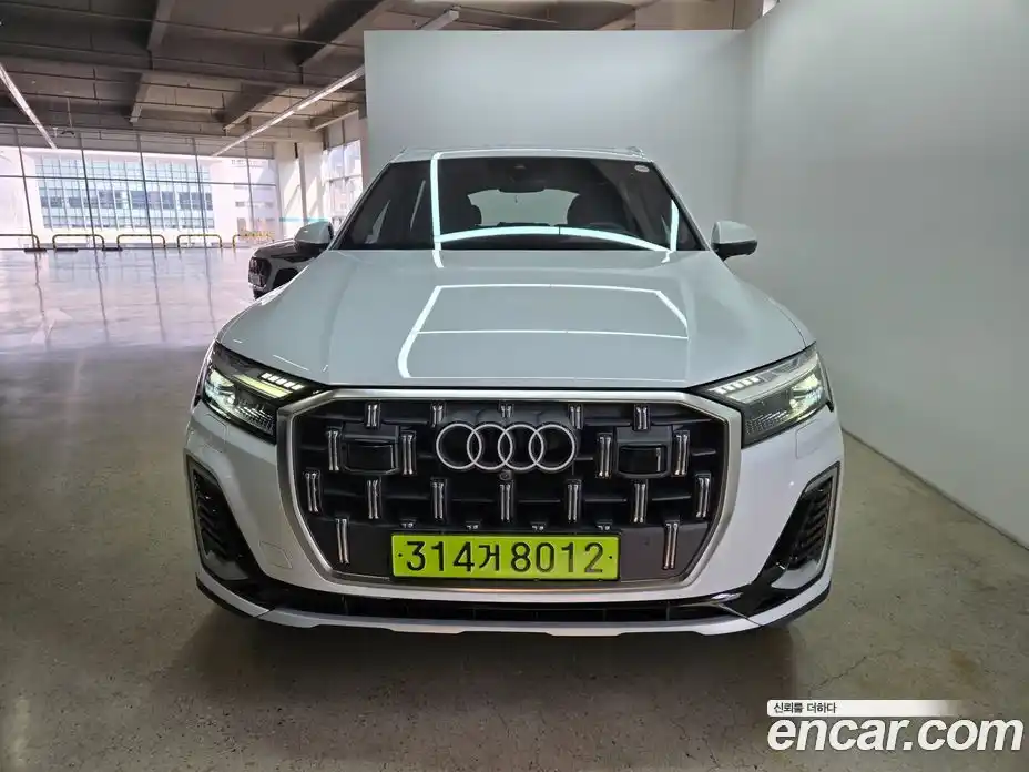 Audi Q7 2025 3.0 гидро в Москве № 765235, фото 3