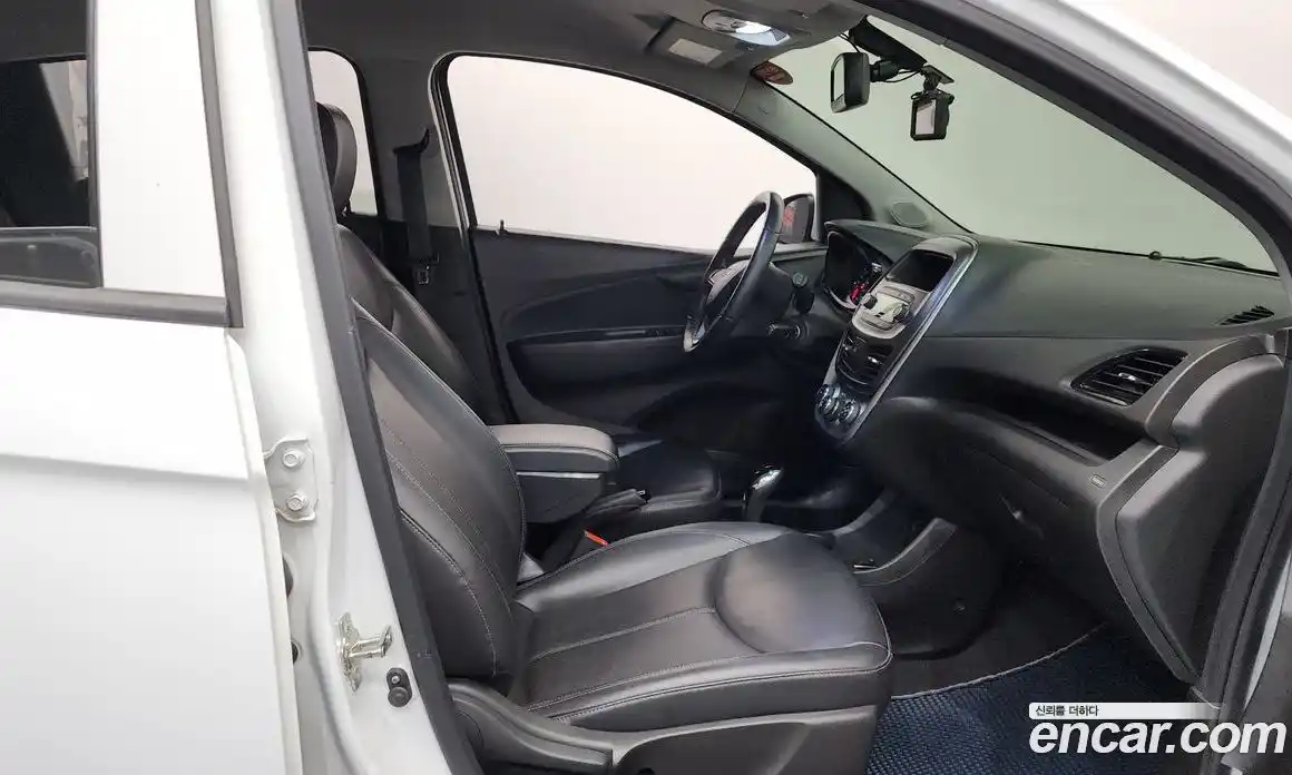 Chevrolet Spark 2015 1.0 гидро в Москве № 936294, фото 11