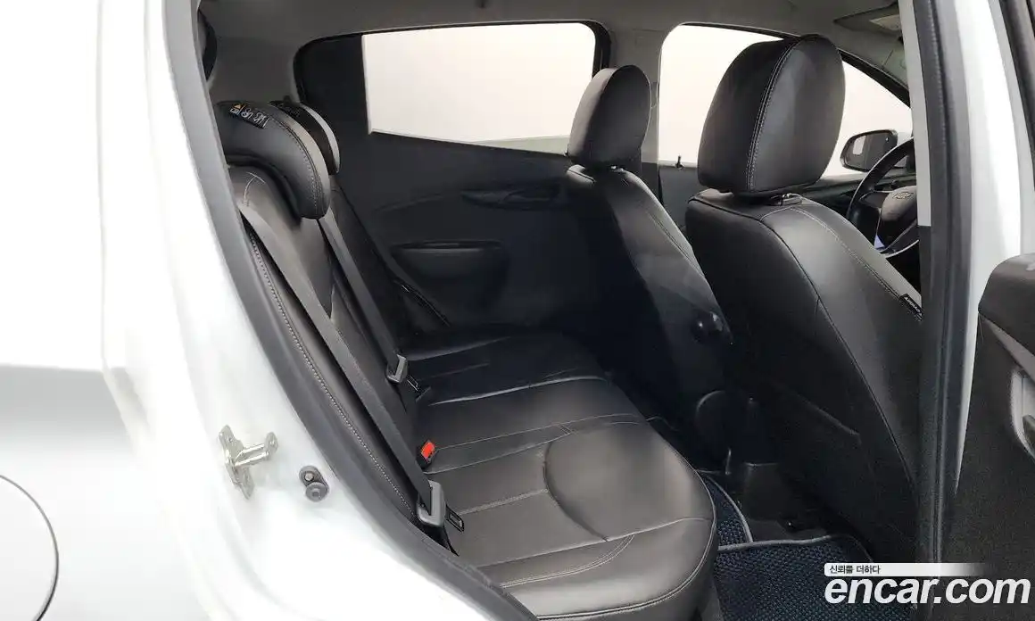 Chevrolet Spark 2015 1.0 гидро в Москве № 936294, фото 12