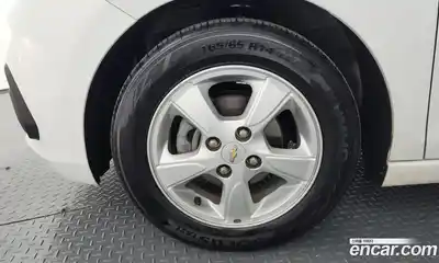 Chevrolet Spark 2015 1.0 гидро в Москве № 936294, миниатюра 5