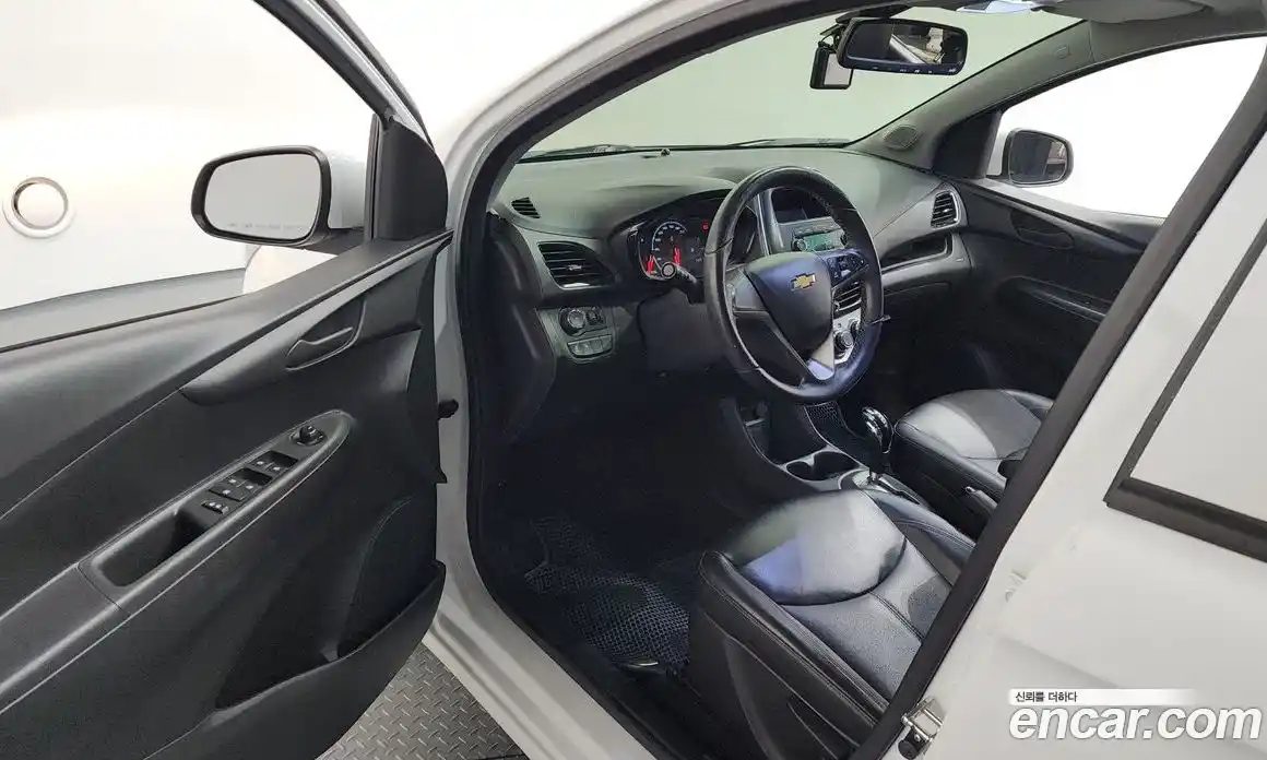 Chevrolet Spark 2015 1.0 гидро в Москве № 936294, фото 10