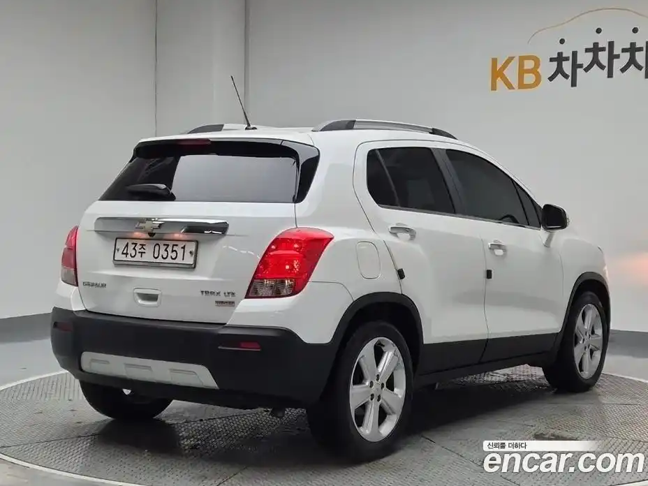 Chevrolet Trax 2015 1.4 гидро в Москве № 105873, фото 3