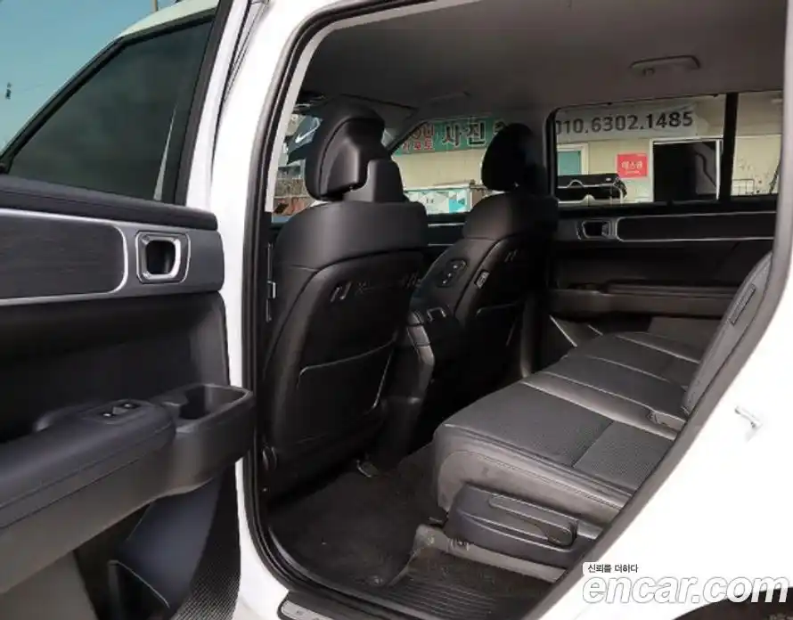 Hyundai Santa Fe 2023 1.6 гидро в Москве № 108316, фото 11