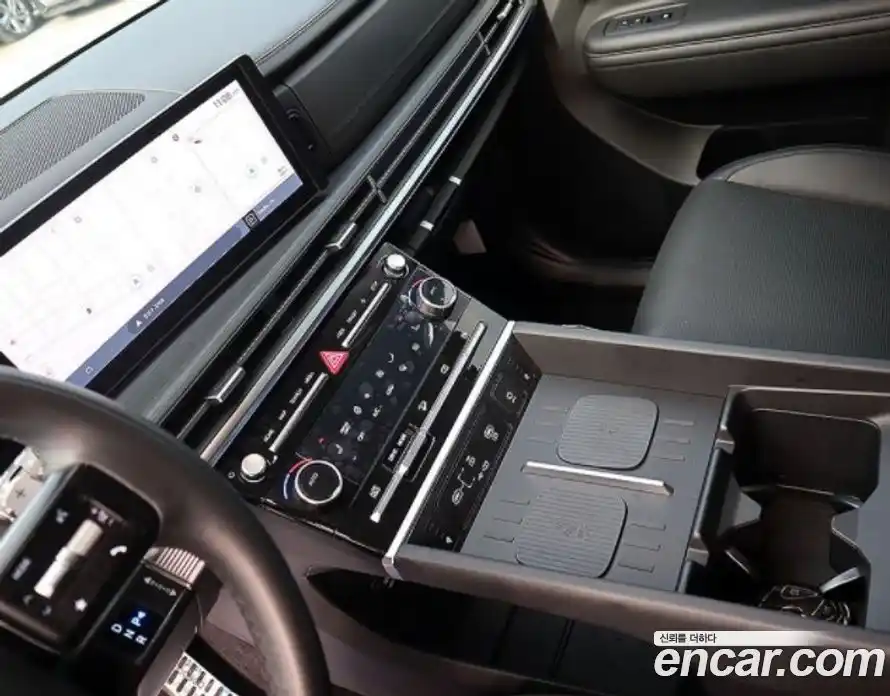 Hyundai Santa Fe 2023 1.6 гидро в Москве № 108316, фото 13