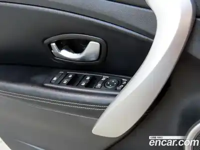 Renault SM3 2011 1.6 гидро в Москве № 1248184, миниатюра 11
