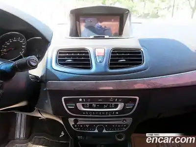 Renault SM3 2011 1.6 гидро в Москве № 1248184, миниатюра 12