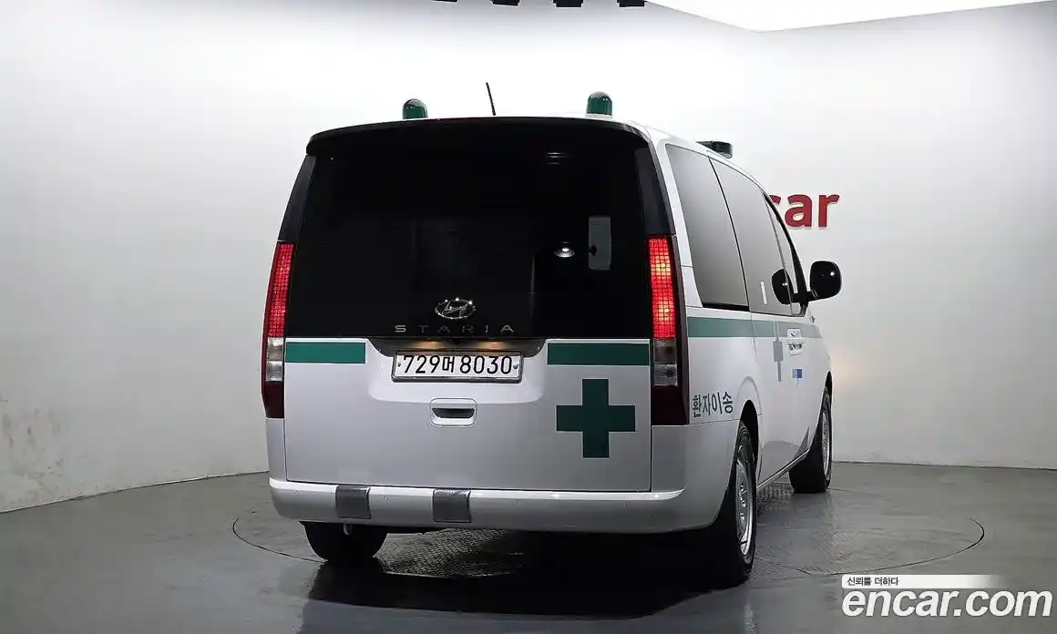 Hyundai Staria 2024 2.2 гидро в Москве № 1609975, фото 4