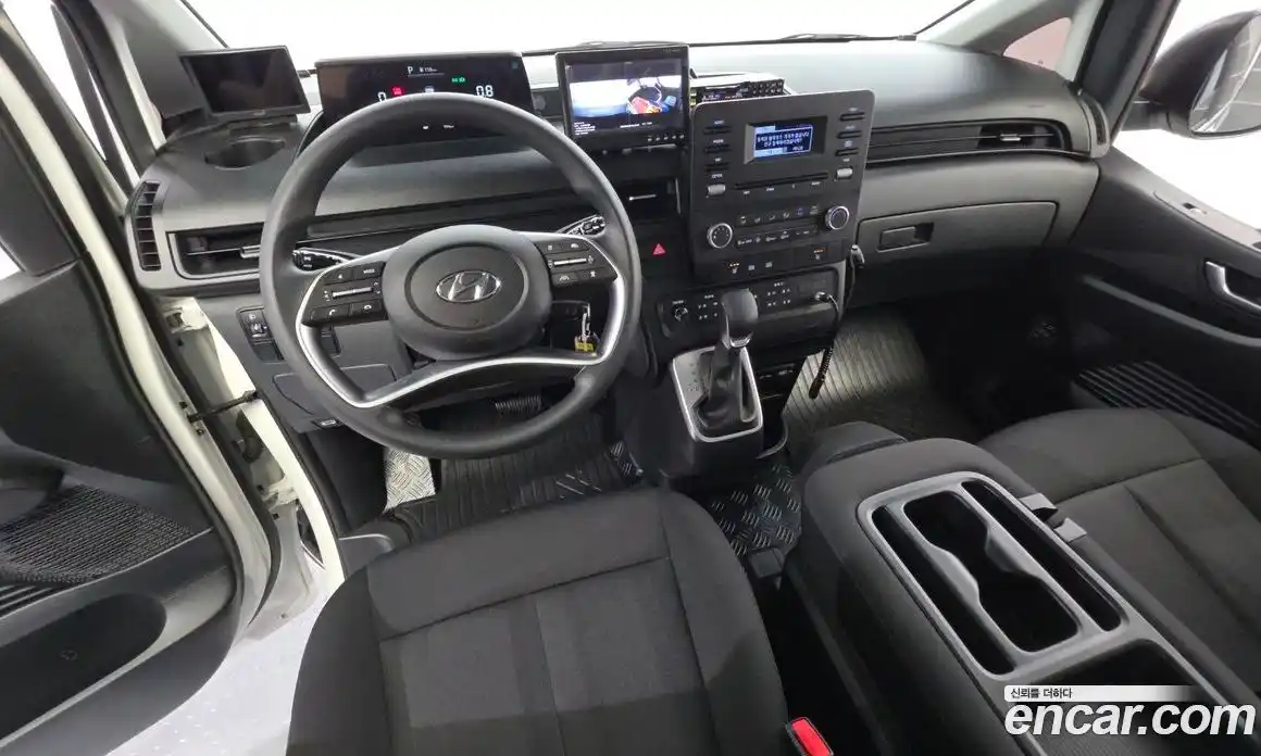 Hyundai Staria 2024 2.2 гидро в Москве № 1609975, фото 7