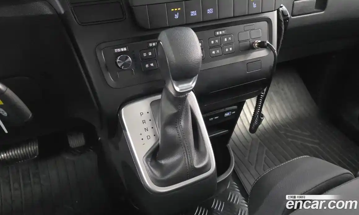 Hyundai Staria 2024 2.2 гидро в Москве № 1609975, фото 9