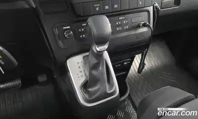Hyundai Staria 2024 2.2 гидро в Москве № 1609975, миниатюра 9