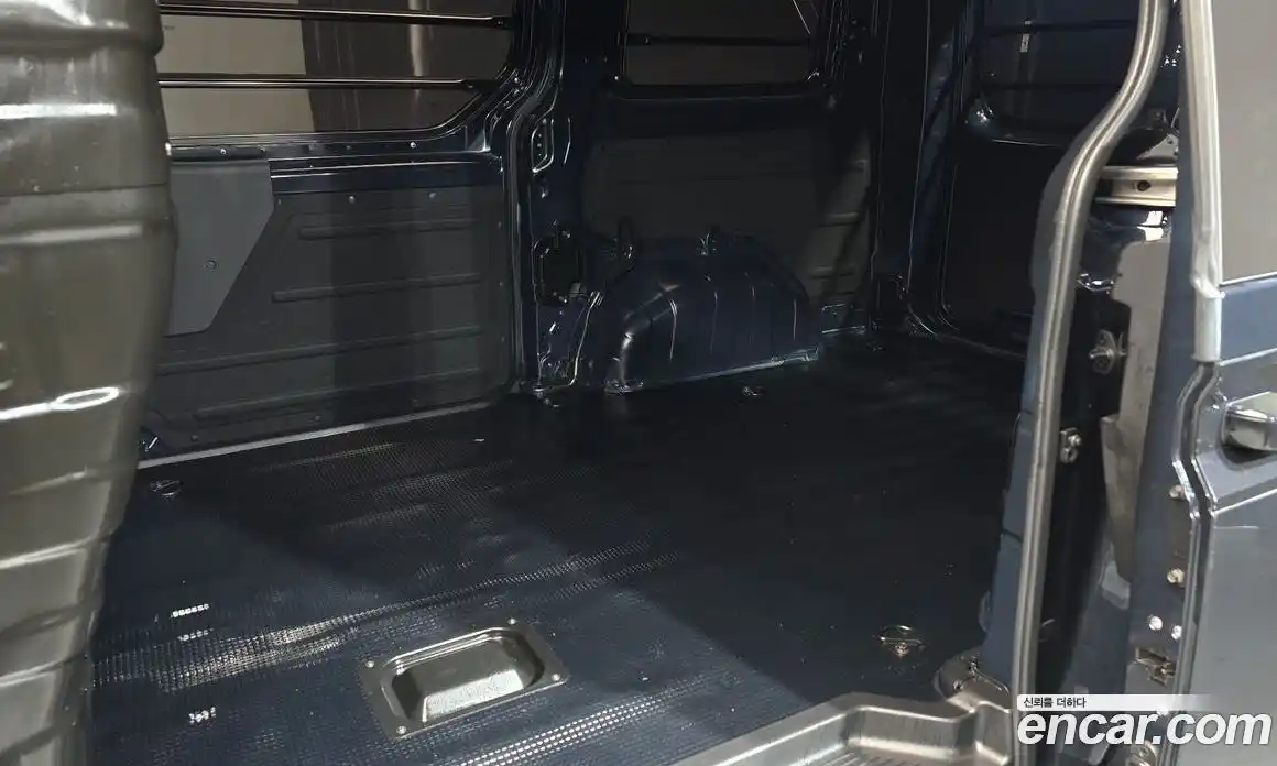 Hyundai Staria 2023 2.2 гидро в Москве № 1610442, фото 11