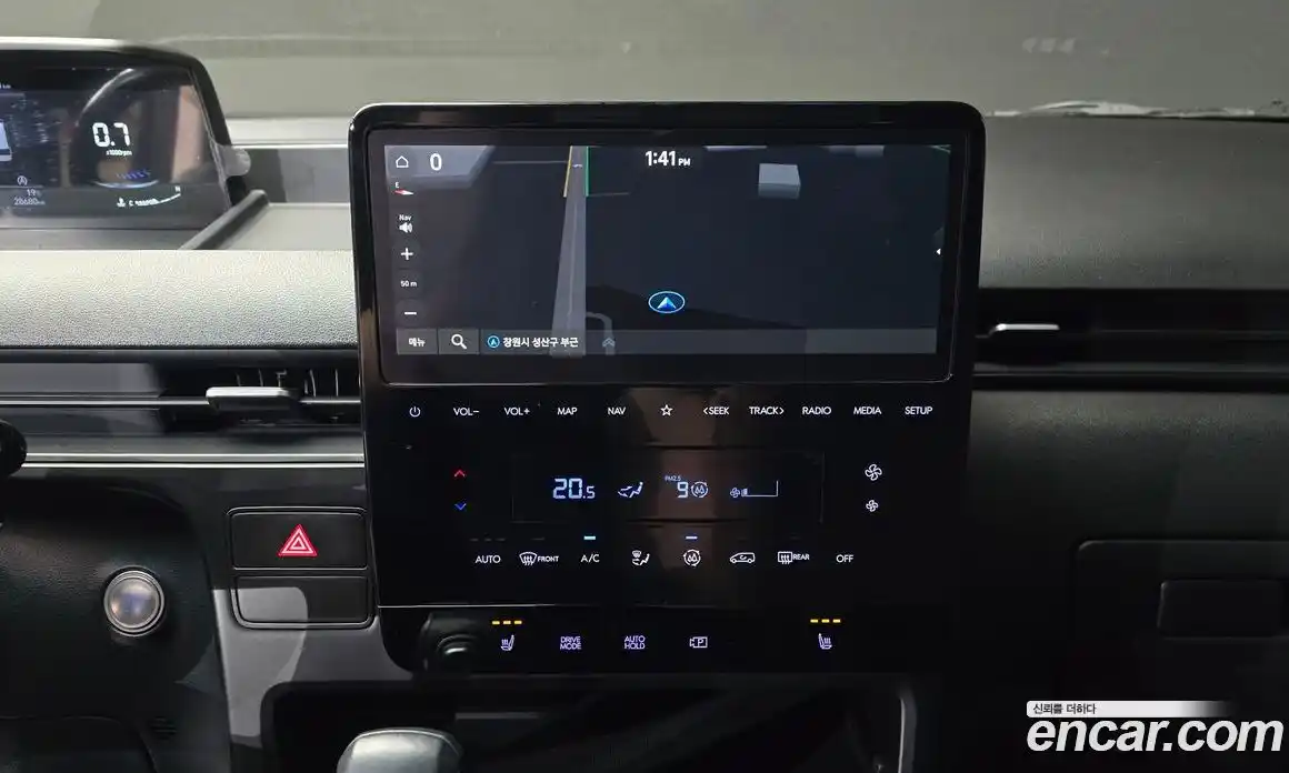 Hyundai Staria 2023 2.2 гидро в Москве № 1610442, фото 13