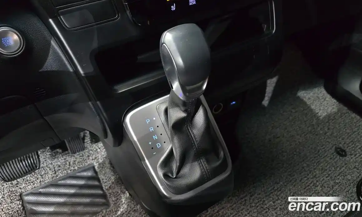 Hyundai Staria 2023 2.2 гидро в Москве № 1610442, фото 9