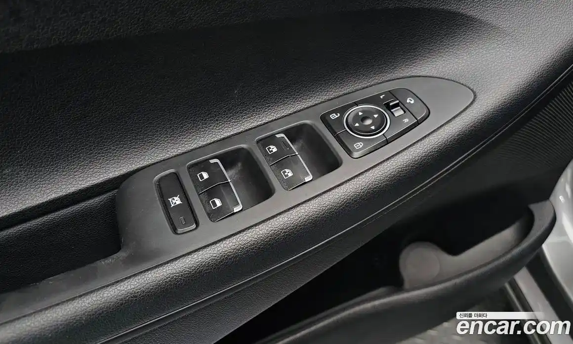 Hyundai Grandeur 2018 3.0 гидро в Москве № 1610777, фото 17