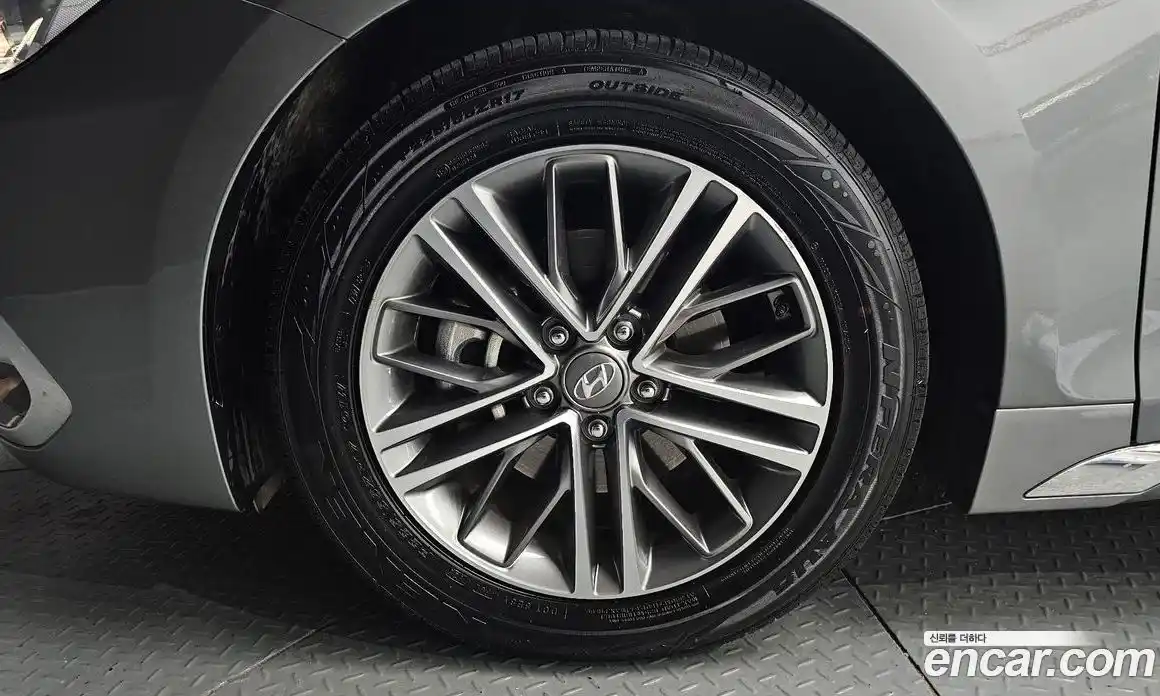 Hyundai Grandeur 2018 3.0 гидро в Москве № 1610777, фото 5