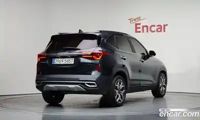 Kia Seltos 2022 1.6 гидро в Москве № 1611695, миниатюра 2