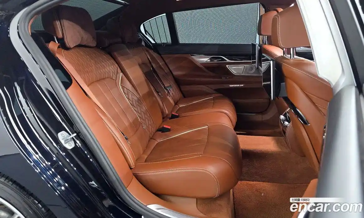 BMW 7-Series 2016 4.4 гидро в Москве № 1612302, фото 11