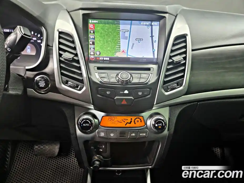 SsangYong Korando 2015 2.0 гидро в Москве № 1613269, фото 11