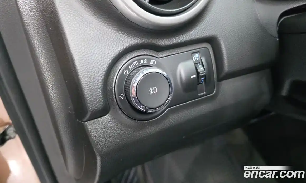 Chevrolet Trax 2016 1.6 гидро в Москве № 1614316, фото 18