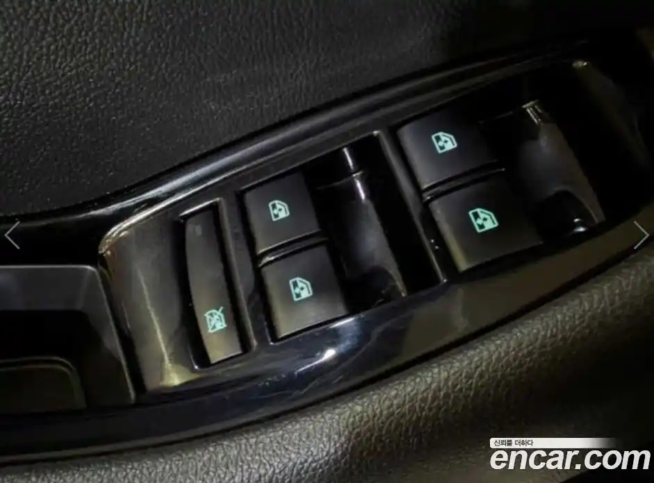 Chevrolet Orlando 2012 2.0 гидро в Москве № 1615047, фото 17