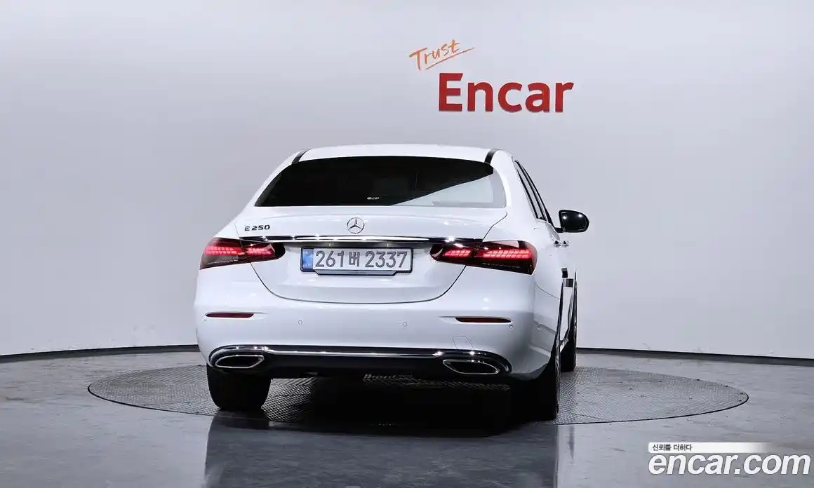 Mercedes-Benz E-Class 2020 2.0 гидро в Москве № 1617030, фото 4