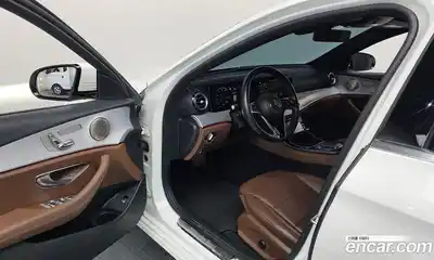 Mercedes-Benz E-Class 2020 2.0 гидро в Москве № 1617030, миниатюра 10