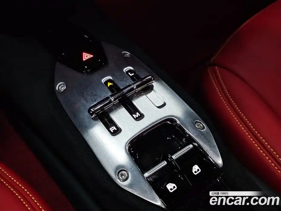 Ferrari 296 2023 3.0 гидро в Москве № 1617186, фото 16