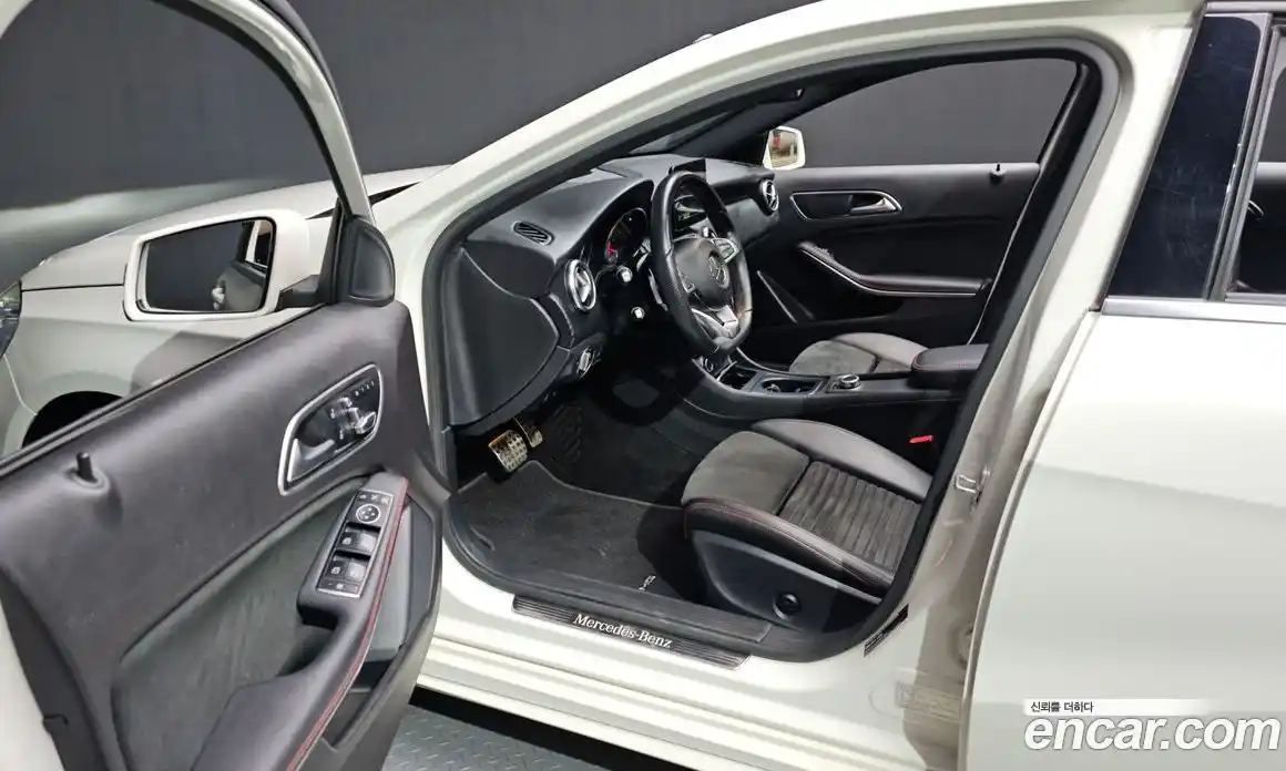 Mercedes-Benz A-Class 2017 1.6 гидро в Москве № 1617257, фото 10