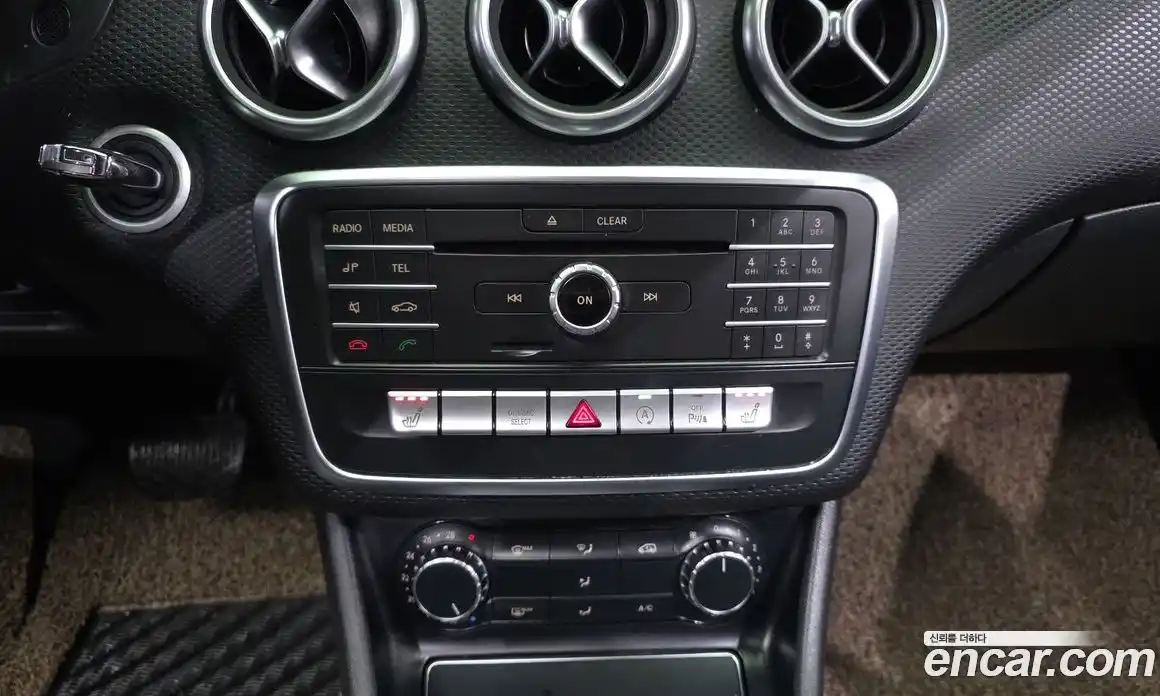 Mercedes-Benz A-Class 2016 1.6 гидро в Москве № 1617412, фото 15
