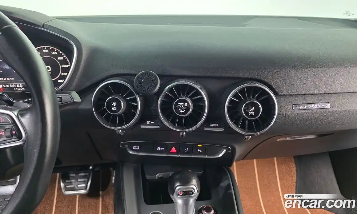 Audi TT 2015 2.0 гидро в Москве № 1617926, фото 14