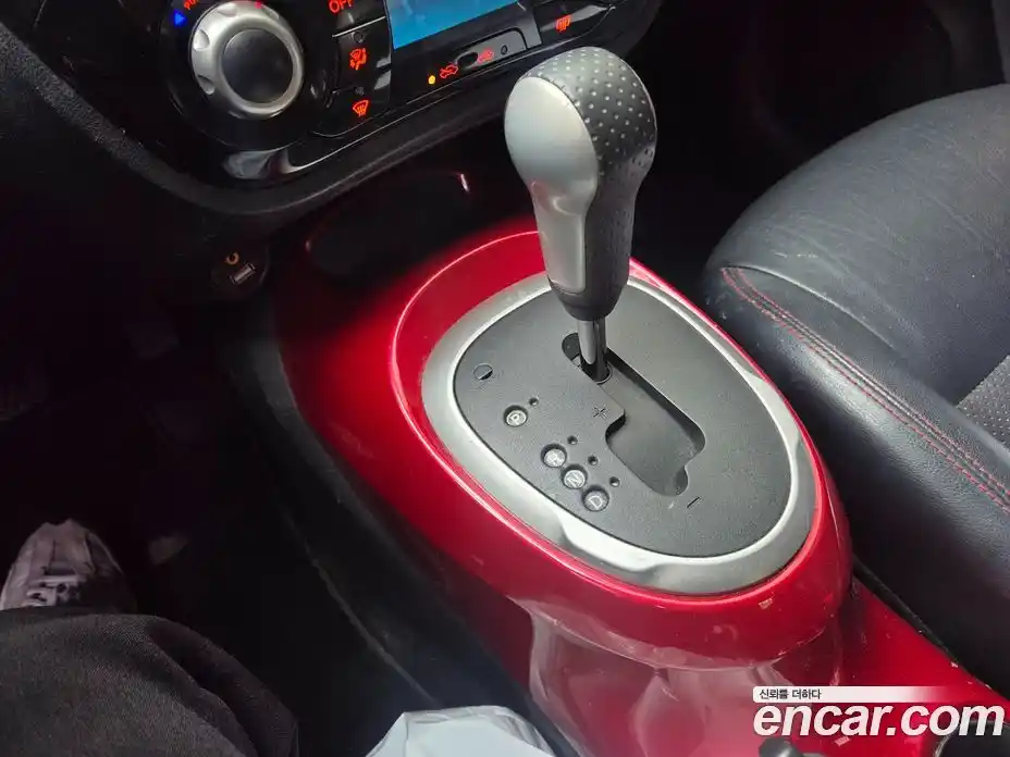 Nissan Juke 2016 1.6 гидро в Москве № 1618371, фото 14