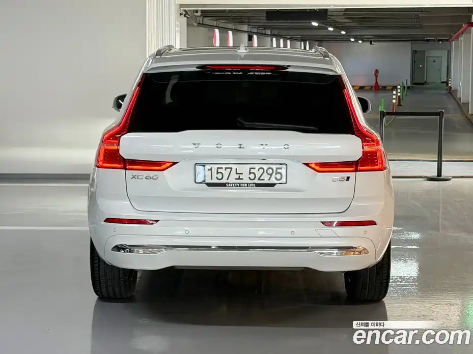 Volvo XC60 2024 2.0 гидро в Москве № 1618804, фото 4