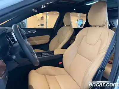Volvo XC60 2024 2.0 гидро в Москве № 1618804, миниатюра 10