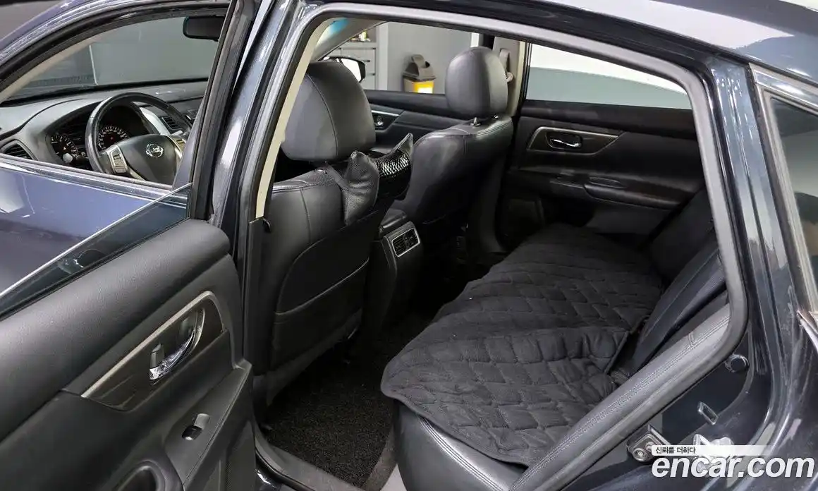 Nissan Altima 2015 2.5 гидро в Москве № 1618859, фото 11