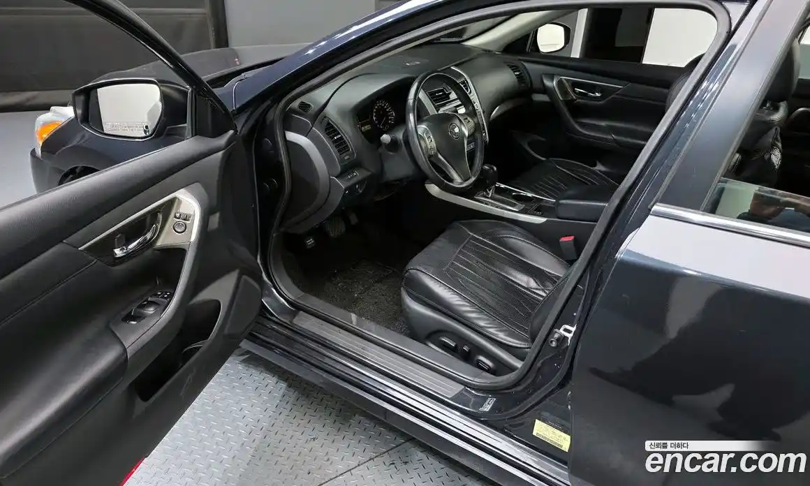 Nissan Altima 2015 2.5 гидро в Москве № 1618859, фото 10