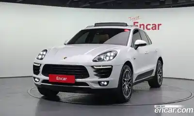 Porsche Macan, 2014