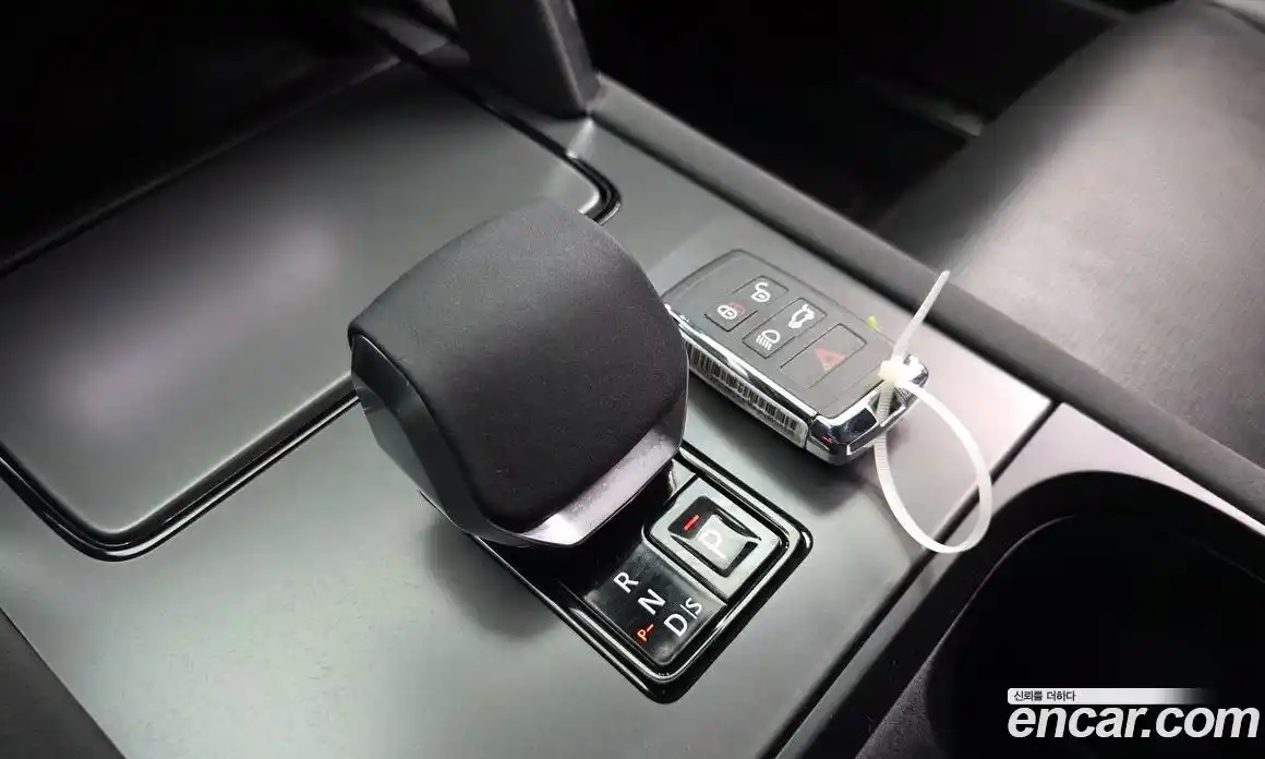 Land Rover Discovery Sport 2025 2.0 гидро в Москве № 1619370, фото 9