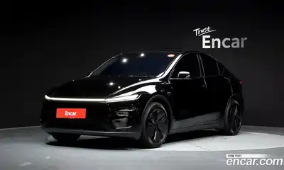 Tesla Model Y, 2025