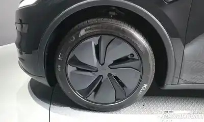 Tesla Model Y 2025 0.2 гидро в Москве № 1622373, миниатюра 5