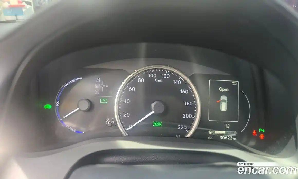 Lexus CT200h 2020 1.8 гидро в Москве № 1622901, фото 7