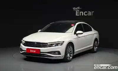 Volkswagen Passat, 2022