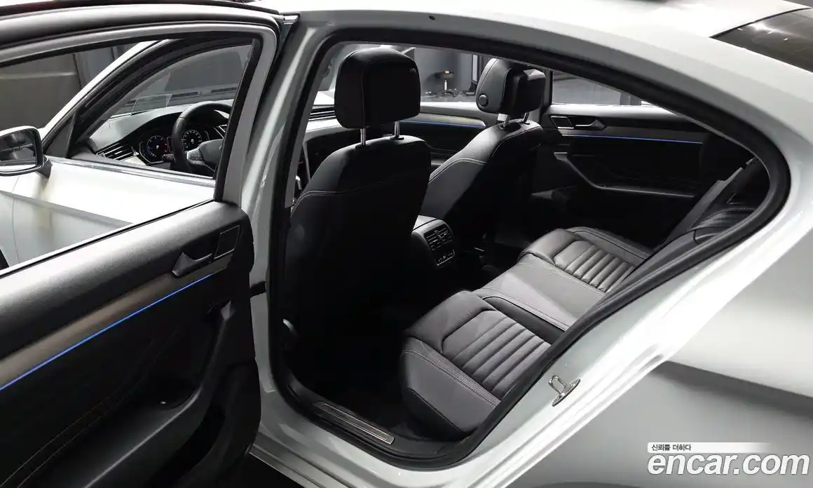 Volkswagen Passat 2022 2.0 гидро в Москве № 1623300, фото 12